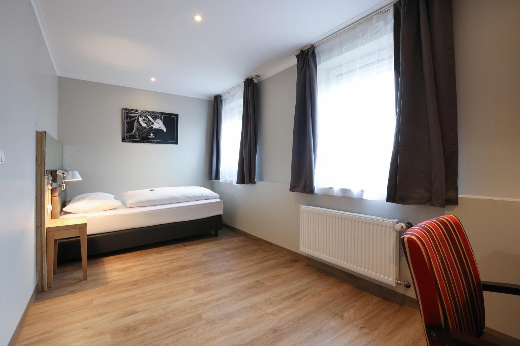 Arthotel Ana Flair Нёрдлинген Экстерьер фото