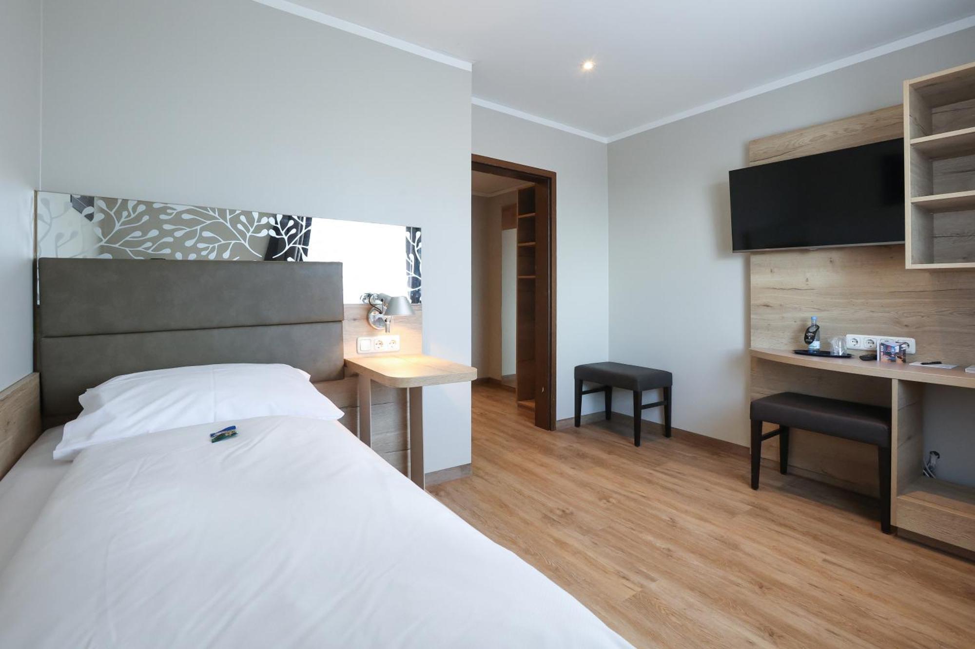 Arthotel Ana Flair Нёрдлинген Экстерьер фото